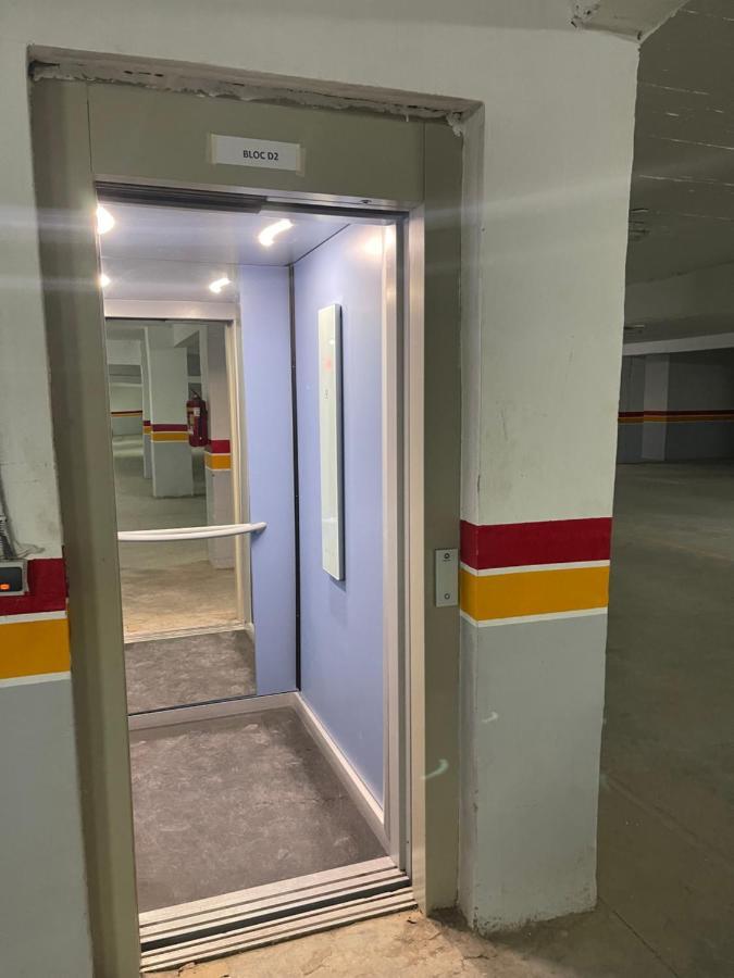 Appart A Cote De La Gare Du Train Marraquexe Exterior foto
